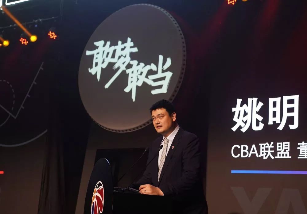 丰满的岳母